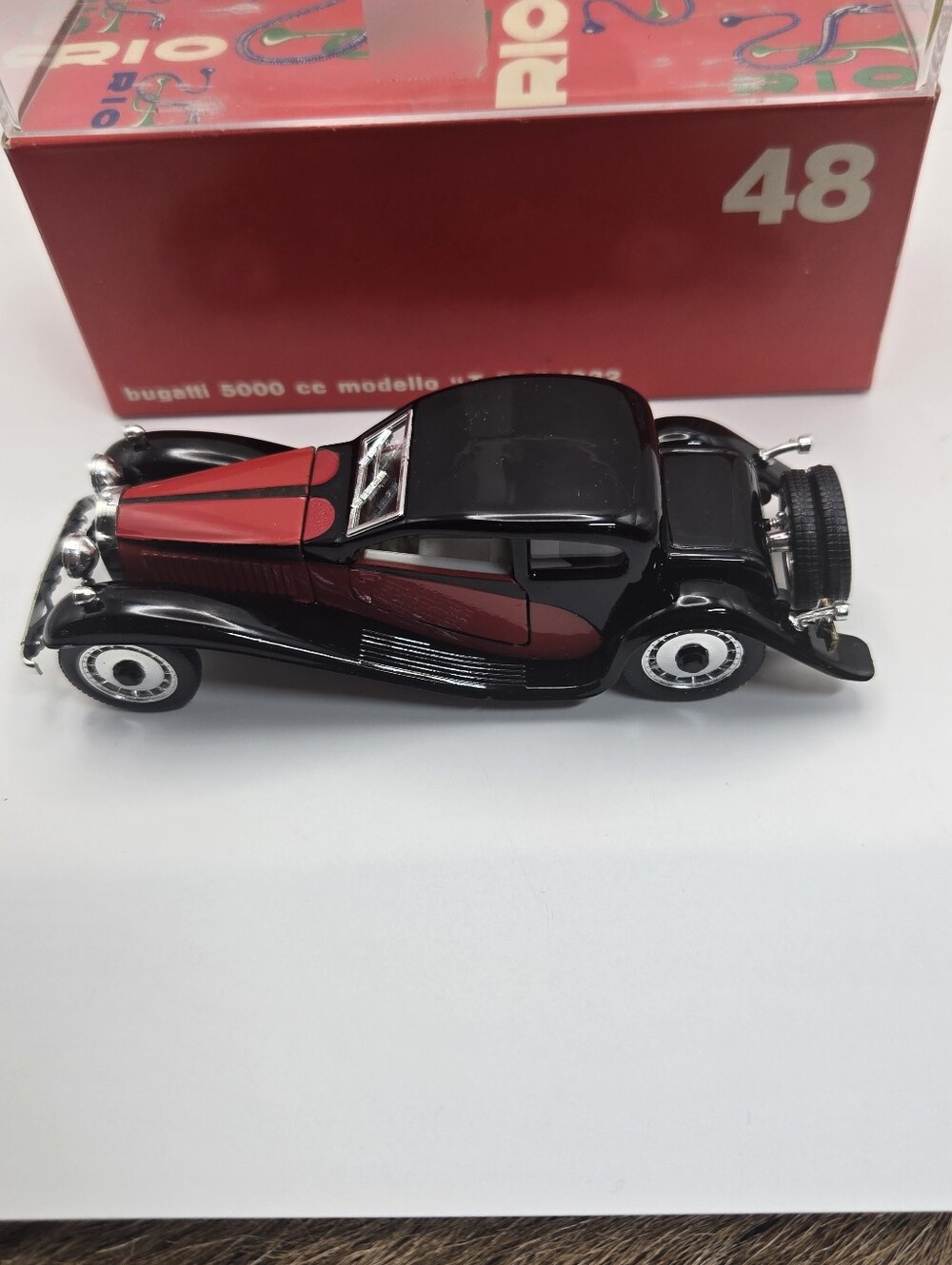 Rio 1/43 Scale Bugatti 5000cc Modello T 50 (1932) die-cast model - Picture 3 of 10